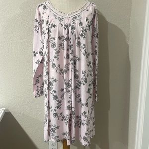Women’s Pink Floral Nightgown size medium